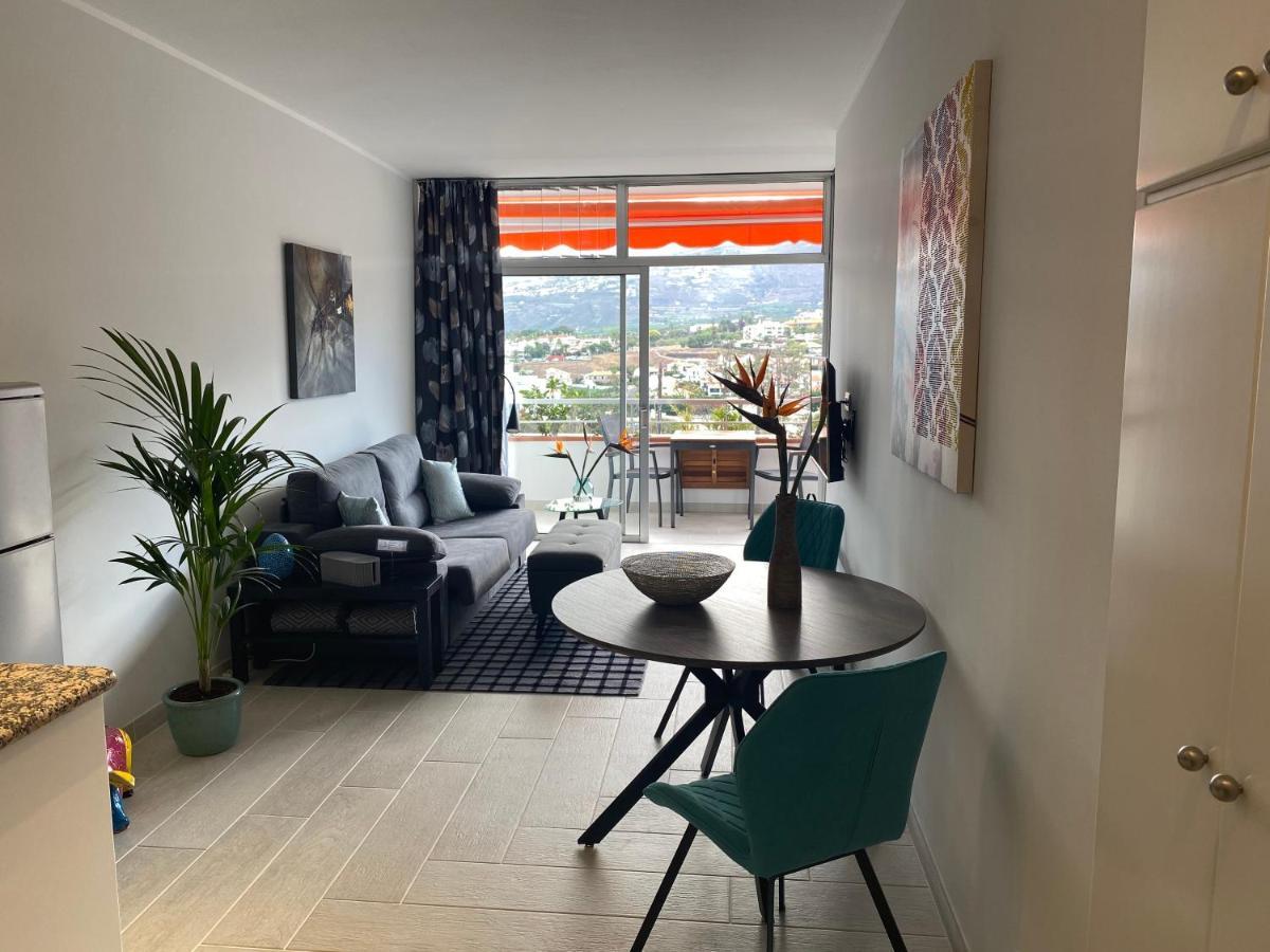 La Estrella Apartament *